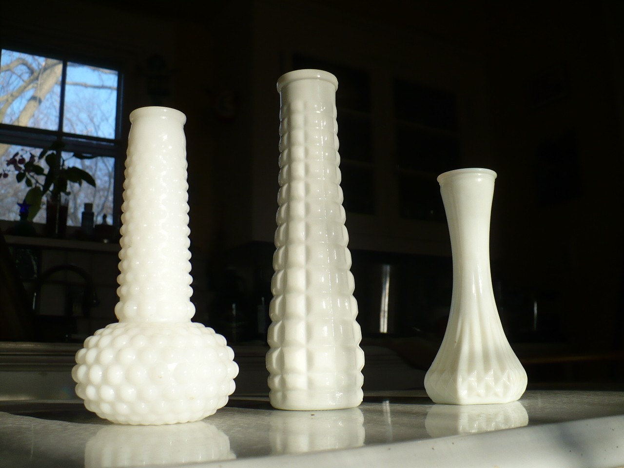 Milk Glass Vase Set -2