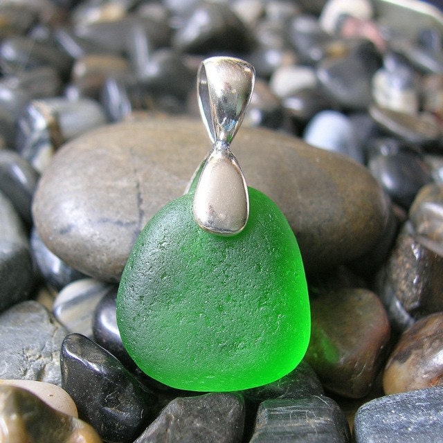 Eco-Friendly Genuine Sea Glass Jewelry - Pendant - Sprite Green Sterling Silver Zen