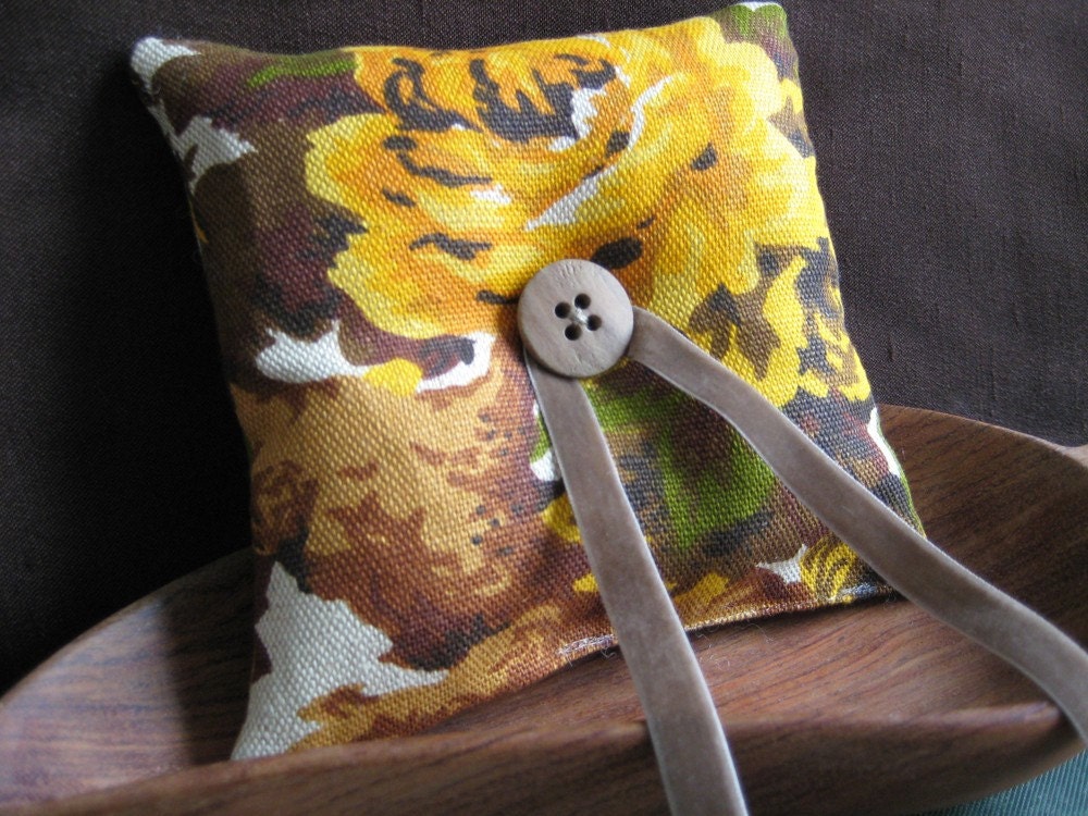 Woodland Floral Ring Pillow