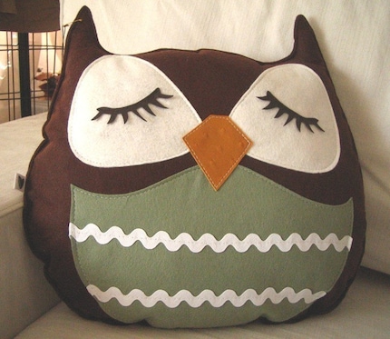 Brown Stewart the Owl Vintage Inspired Wool Felt Applique Decorative Doll Pillow