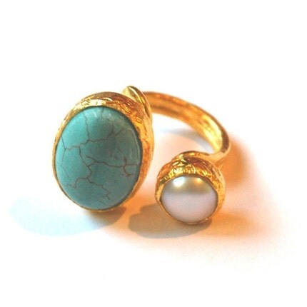 Turquoise - Pearl gold plated silver ring