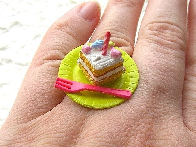 Kawaii Japanese Ring -Birthday Cake