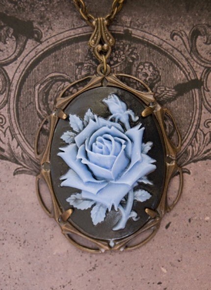 Gothic Victorian Vampire Jewelry Necklace - Gothic Rose Cameo Pendant - Gothic Halloween Necklace