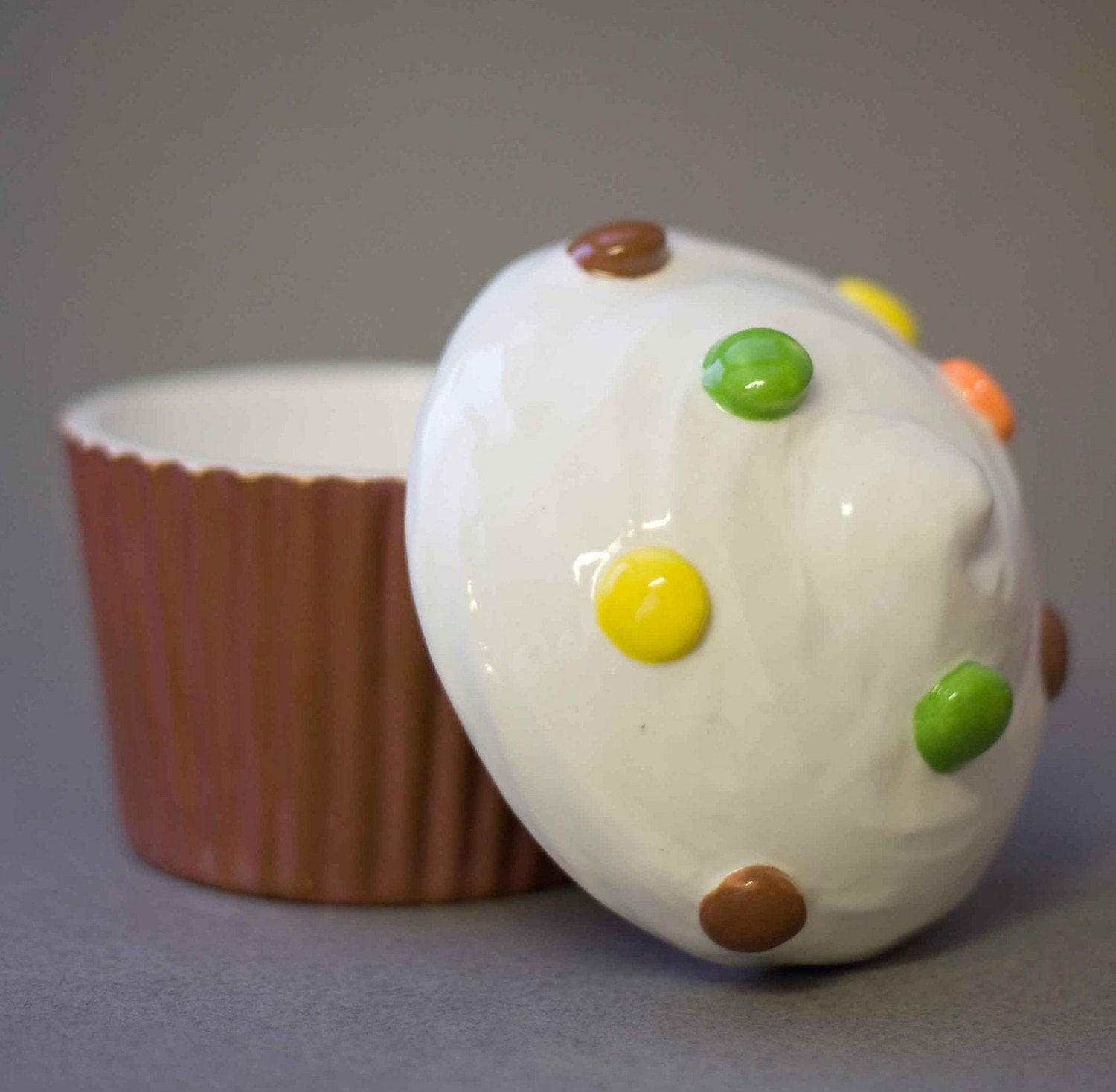 ceramic cupcake trinket box