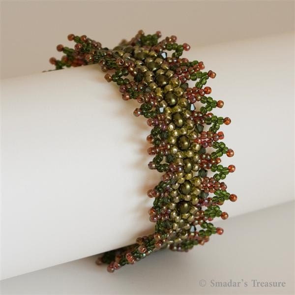 Spiky Leaves Red and Green Bracelet