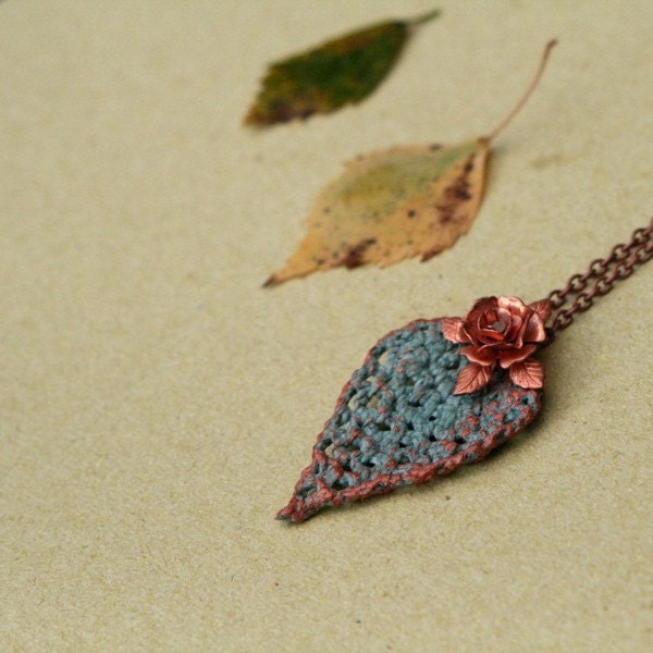 FREE SHIPPING - Like a leaf - necklace with crocheted leaf motif
