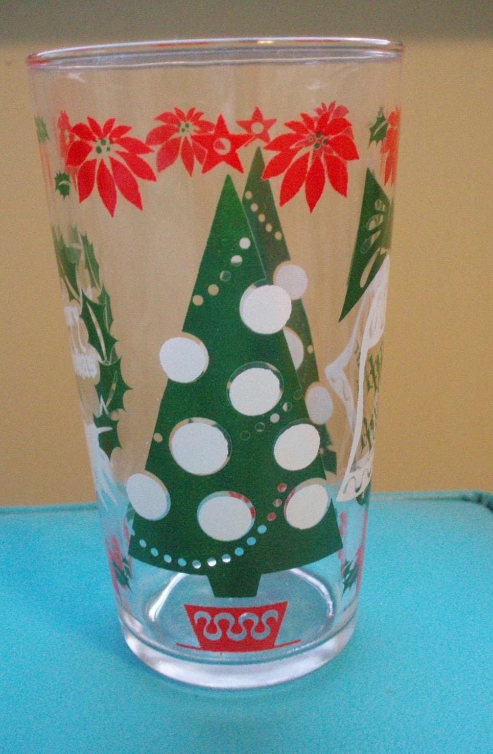 Mid century modern holiday glassware! This set of 4 is a must have for any vintage holiday table setting!