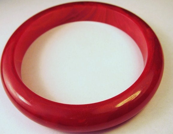 Cherry Red Chunky Scrumptuous Bakelite Bangle Bracelet one half inch domed