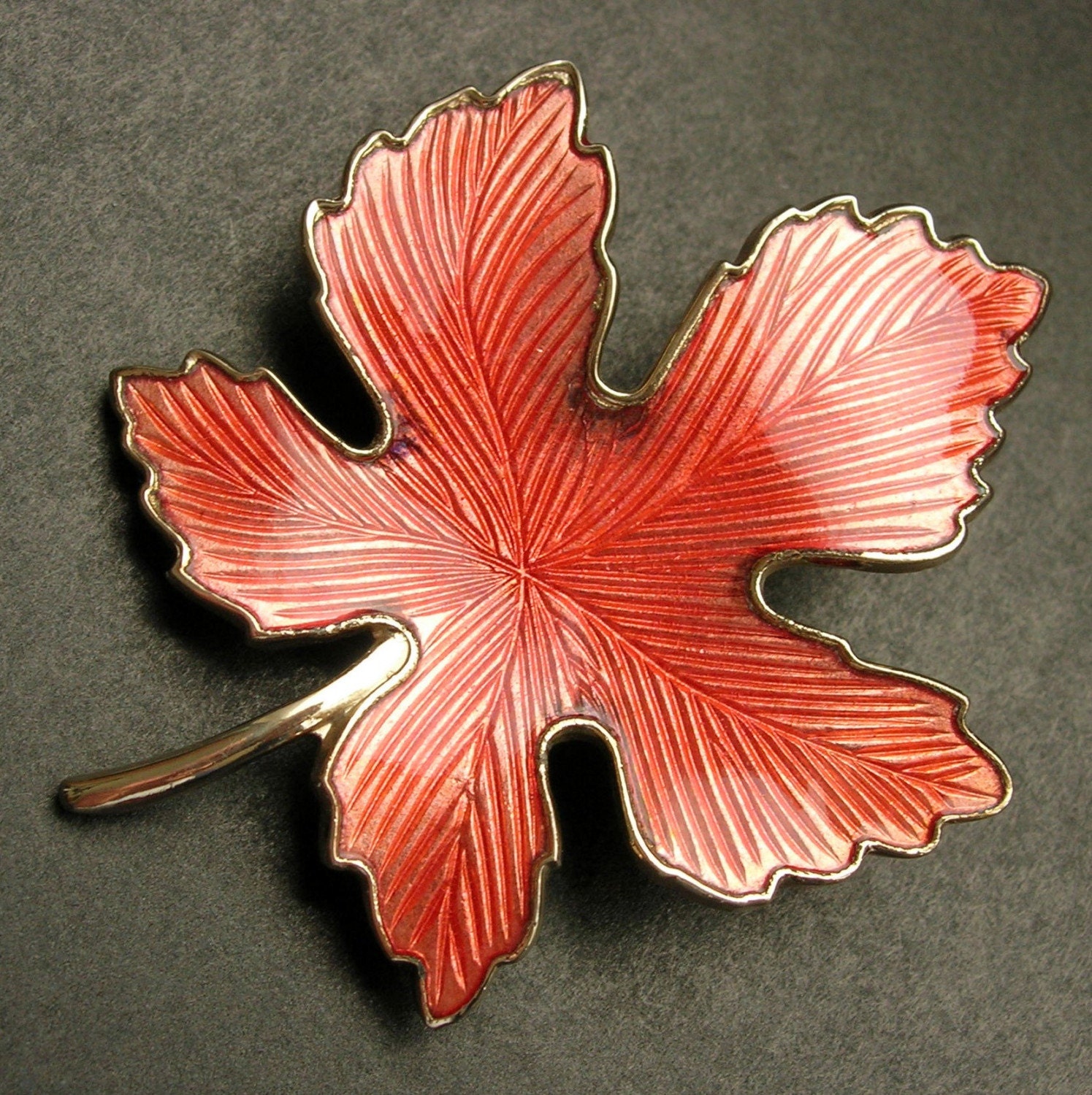 Vintage Enamel Maple Leaf Pin Brooch