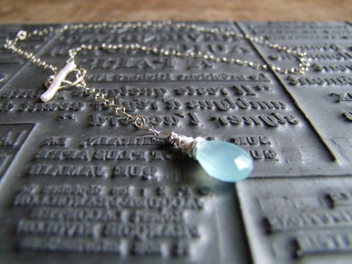 Waterfall necklace - Aqua chalcedony and freshwater Biwa pearl, sterling silver bubble chain