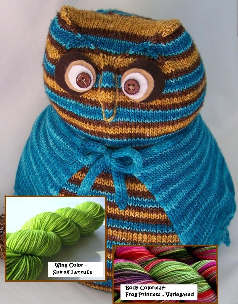 NICE HOOTERS KIT - Knitted Toy KIT - Includes Yarn , 2 colors (Body and Wings), Felt , Buttons for Eyes and Stuffing