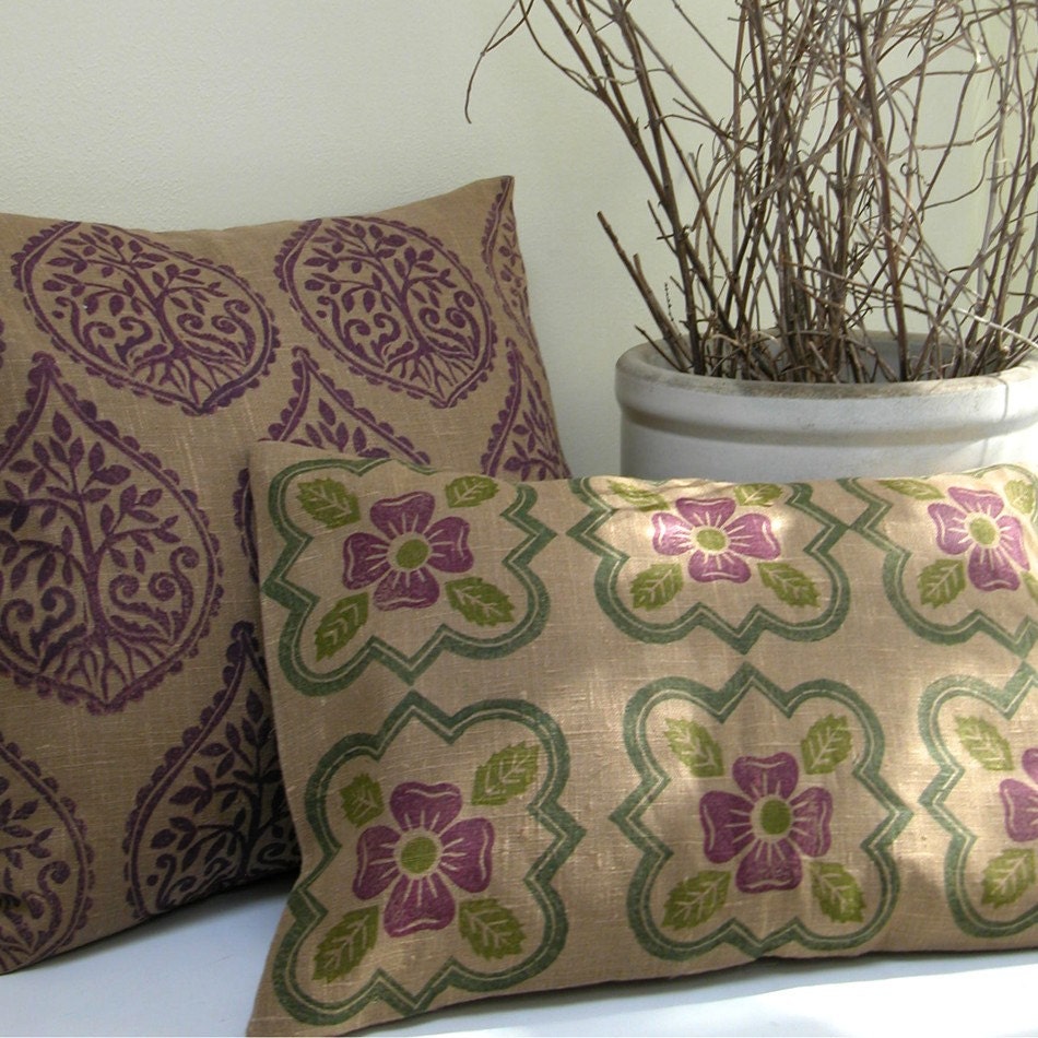 Medieval Rose linen pillow