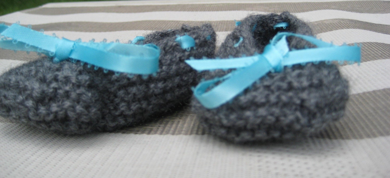 Gray Baby Booties with Turquoise Ribbon