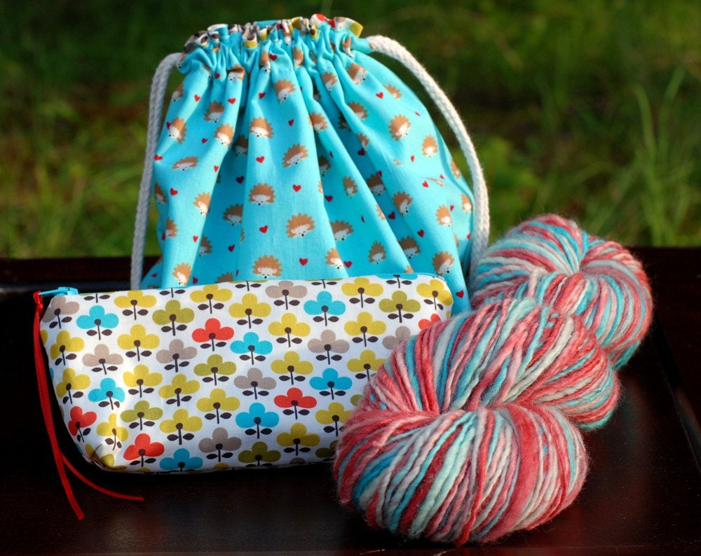 Hedgie Love - project bag and handspun yarn kit