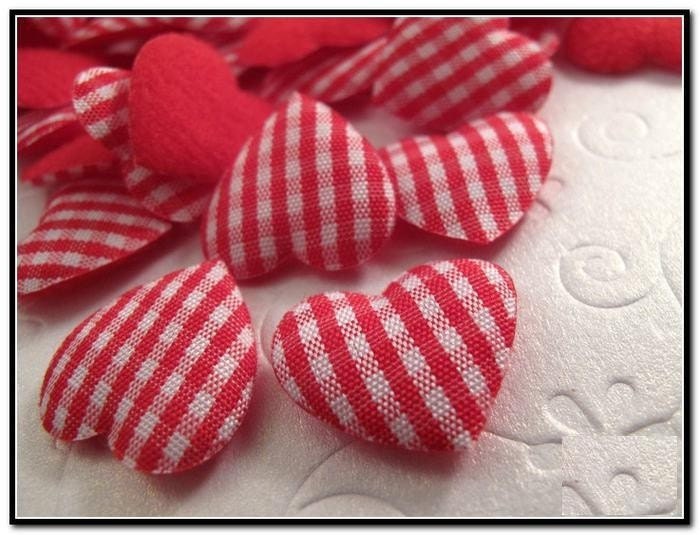 20 Padded Red and White Gingham Heart Appliques