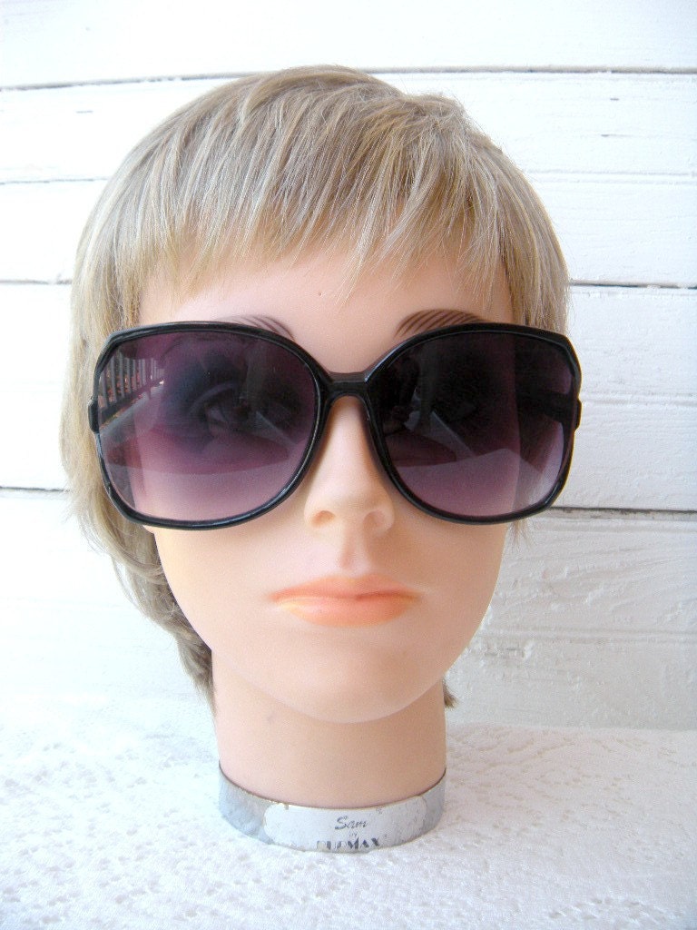 Vintage Oversized Black Sunglasses