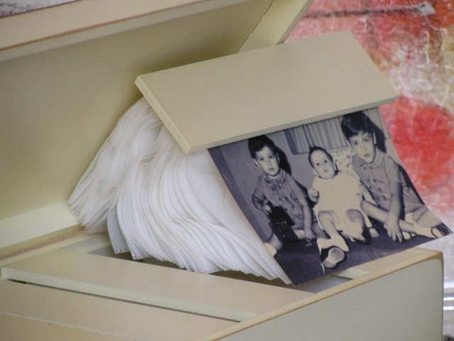 white wooden Memory Box for 500 pictures