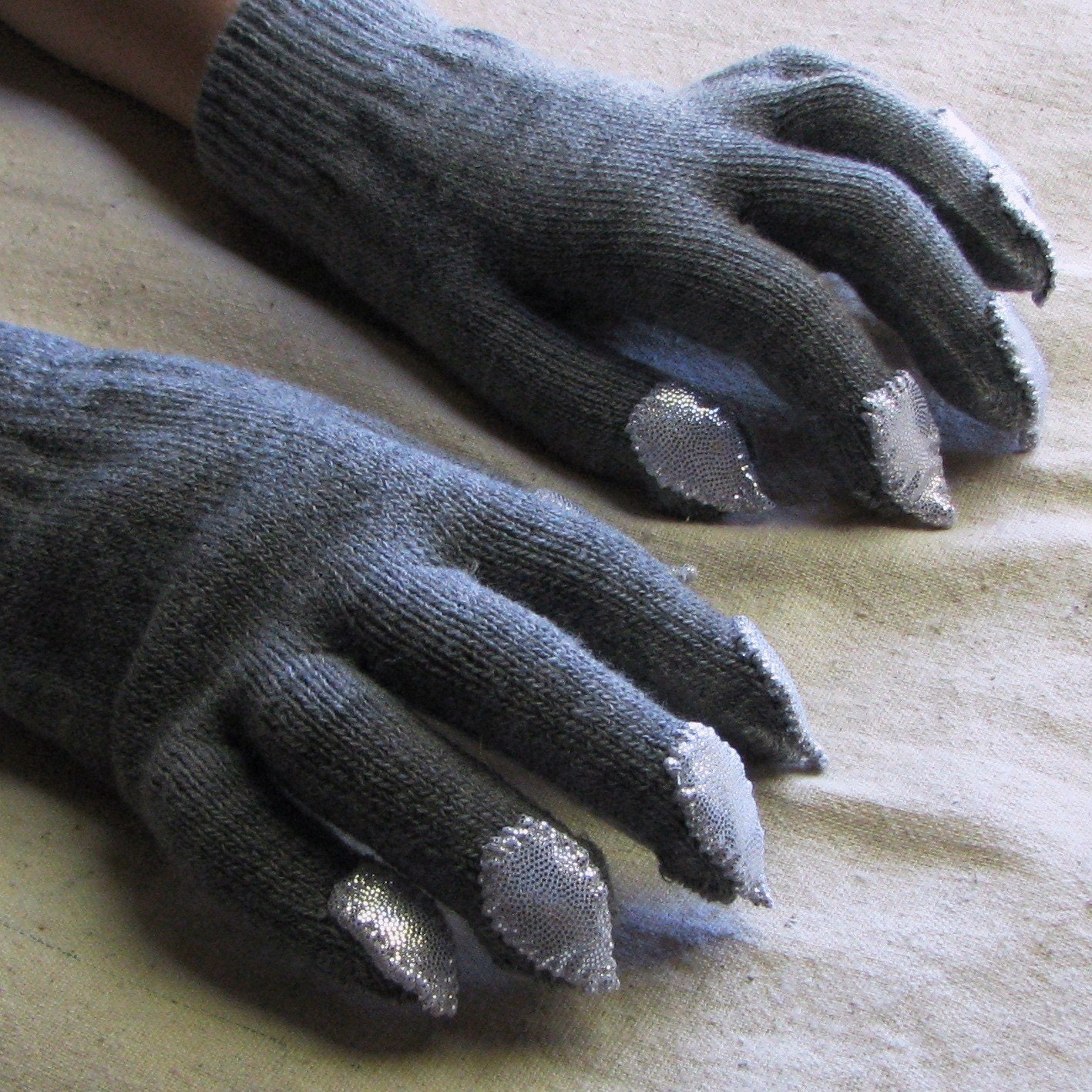 Gloves with nails, for costume or dress up, charcoal gray and silver, stretch knit, one size