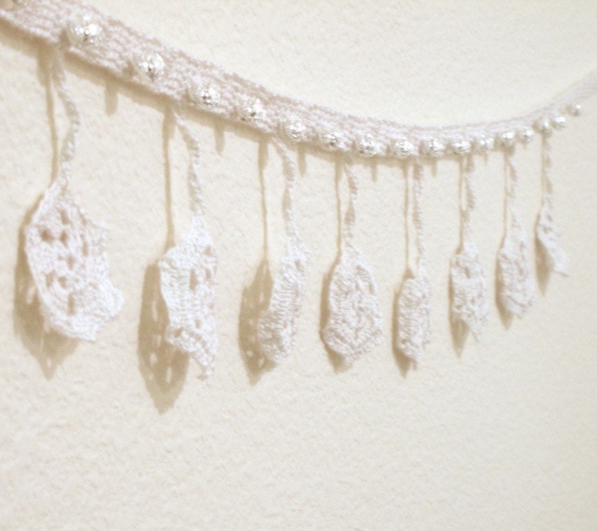 White Sparkly Beaded Holiday Garland