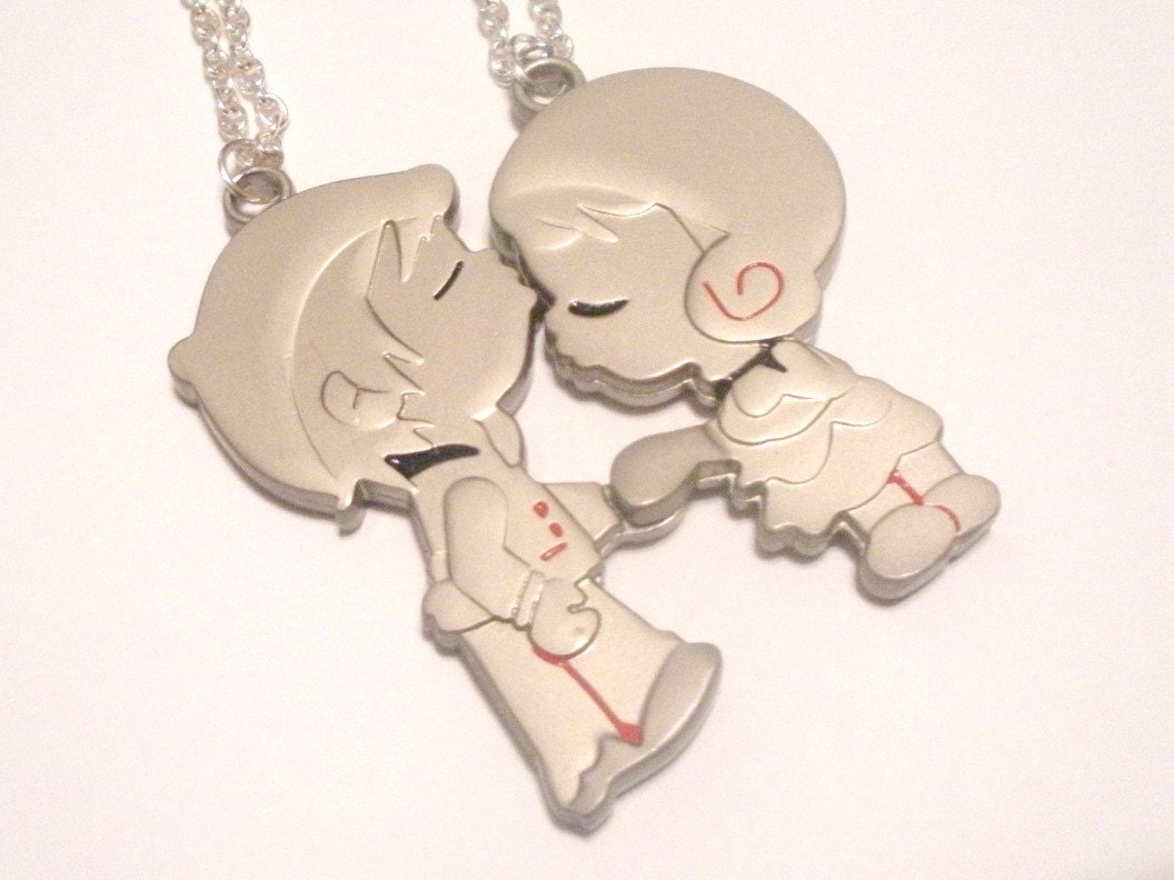 Lovers Kissing Couple Necklaces