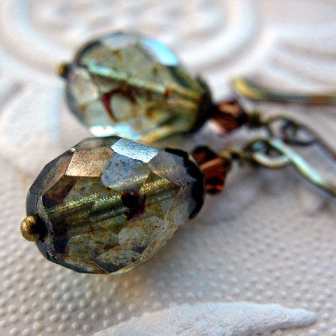 Earrings Luster Czech Glass, Brass - Mint
