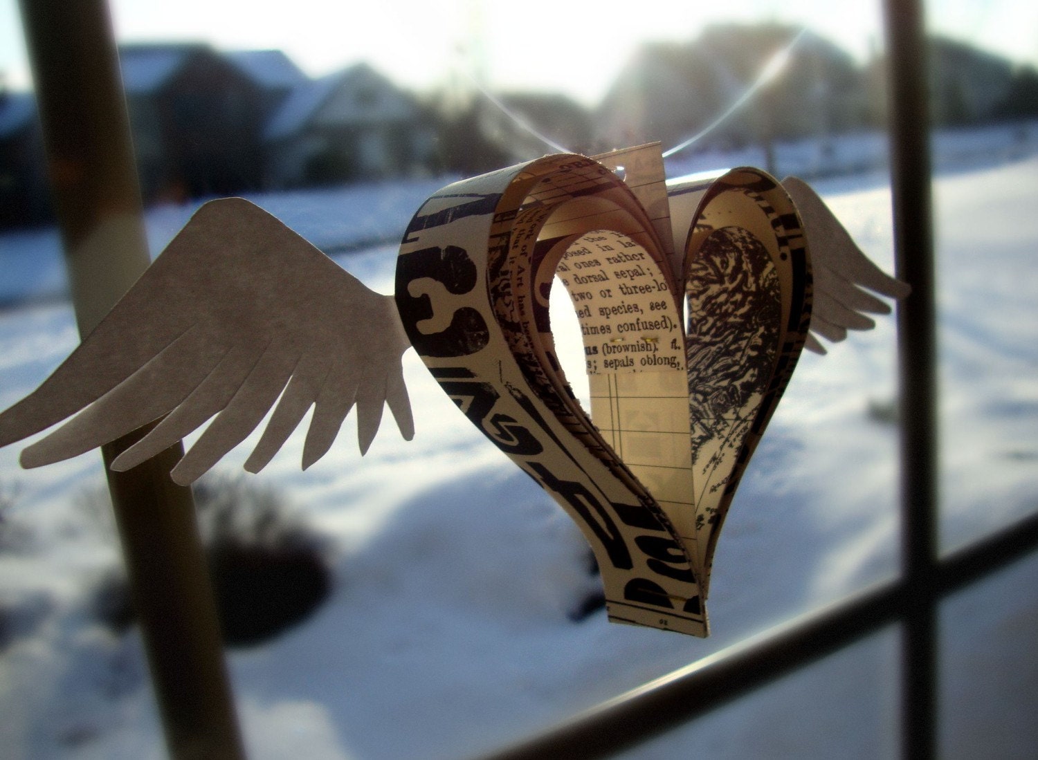 READY TO SHIP With Wings Single Heart paperie