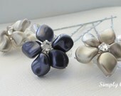 Pearl Flower Hair Pins