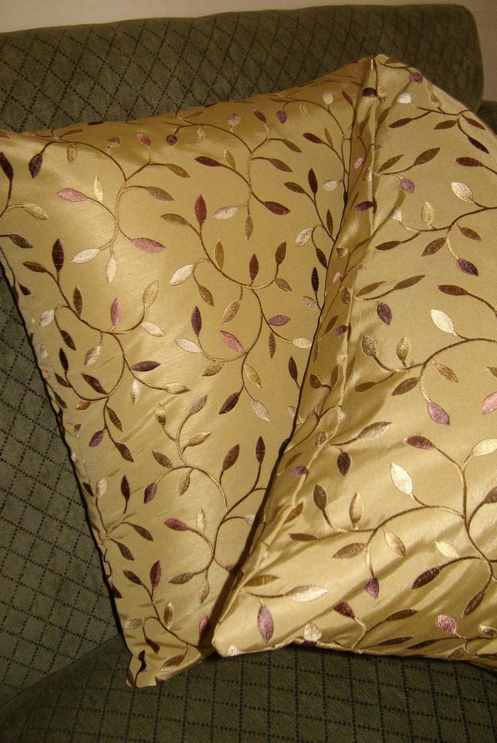 Set of 2 Home Decor Fashion Pillow (Autumn Leaf)