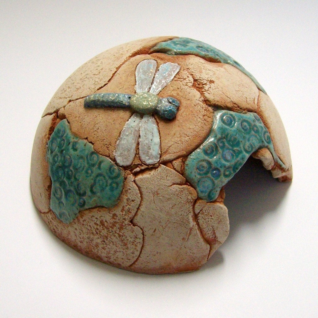 Ceramic Toad  House with Blue Dragon-fly