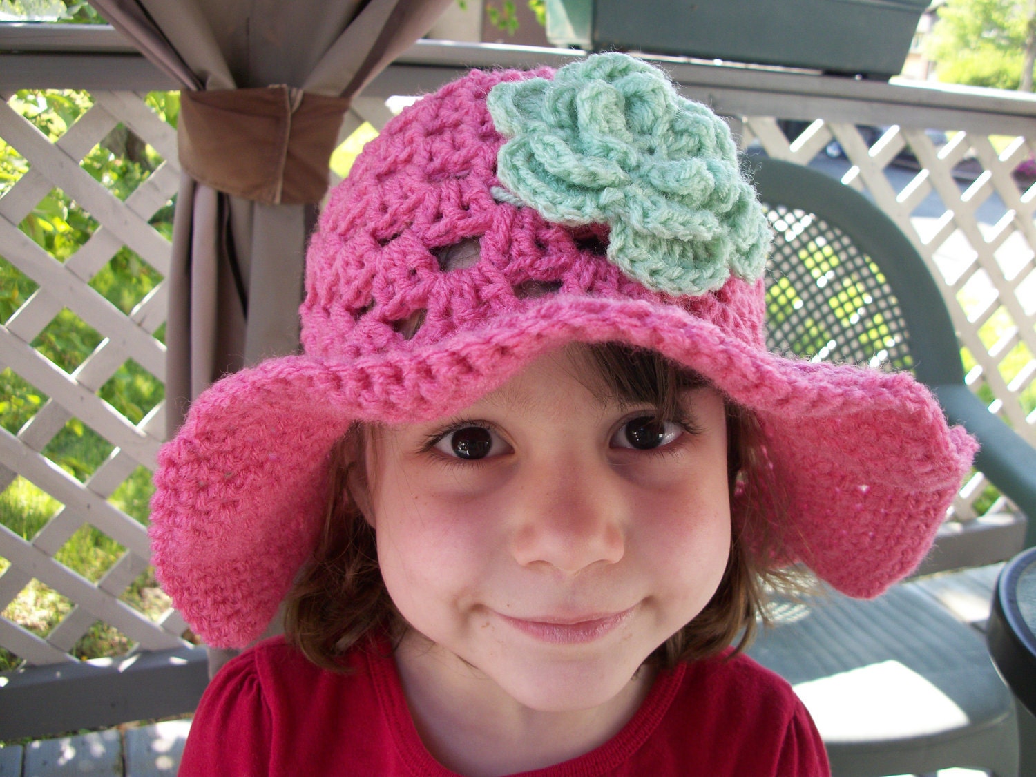 Summer Fling Sun Hat - Light Raspberry and Honeydew - Size 4-12 years with detachable flower clip