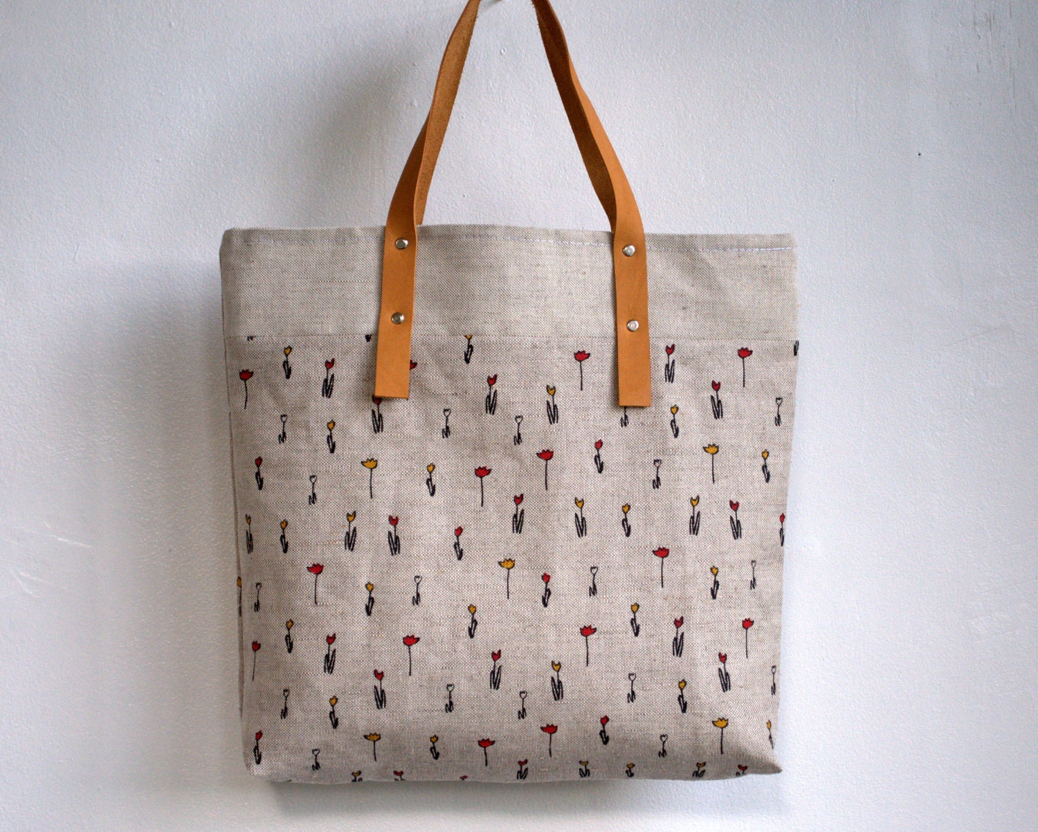 Tote bag, shopping bag,market bag linen  with leather handles with zipper