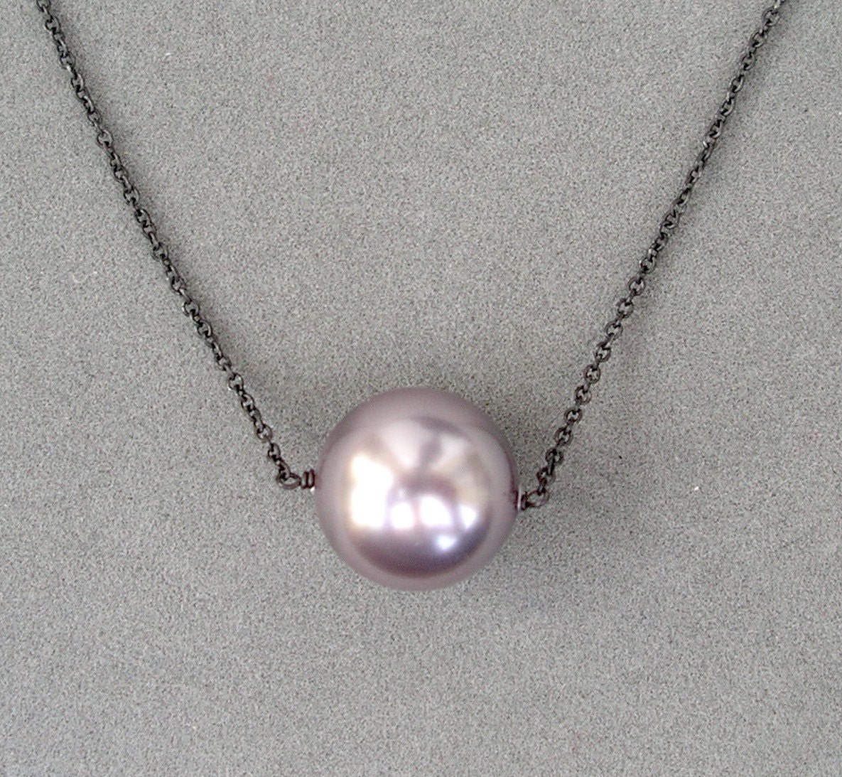 Indie pendant mauve pearl - MADE TO ORDER.