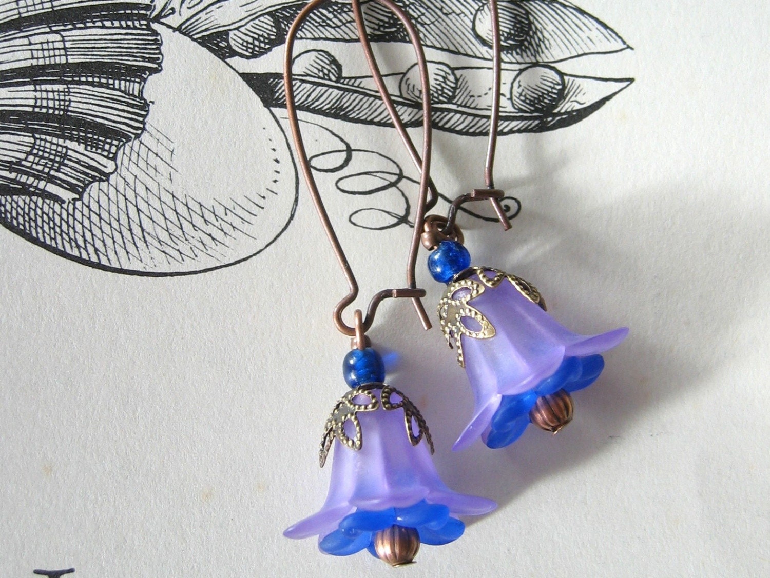 Lilac Lucite Lily earrings