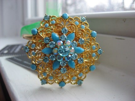 Bursting blue flowers an ooak bangle bracelet