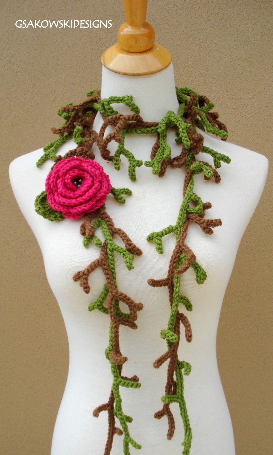 Rose and
Branches Lariat-Pink