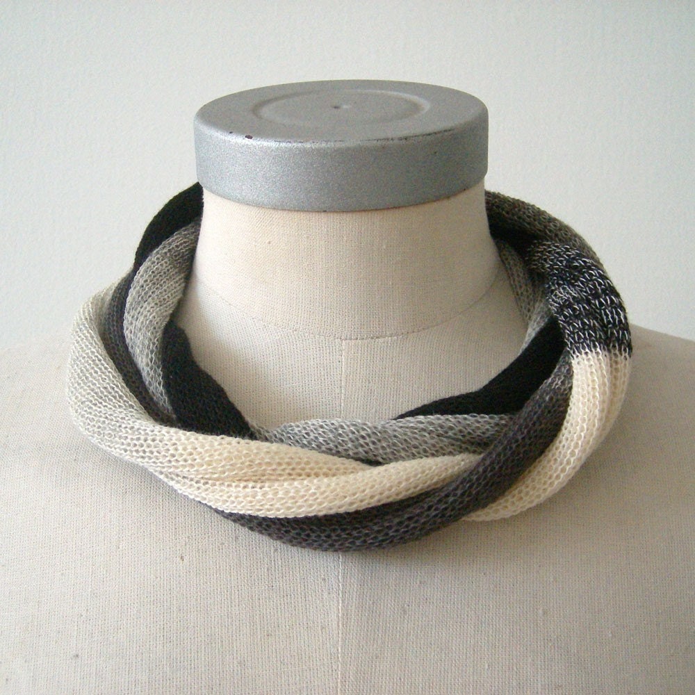 between black and white - ONE Loop necklace scarf