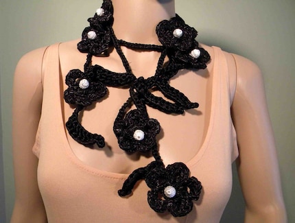 Handknit
Crochet Black and White Necklace/Lariat