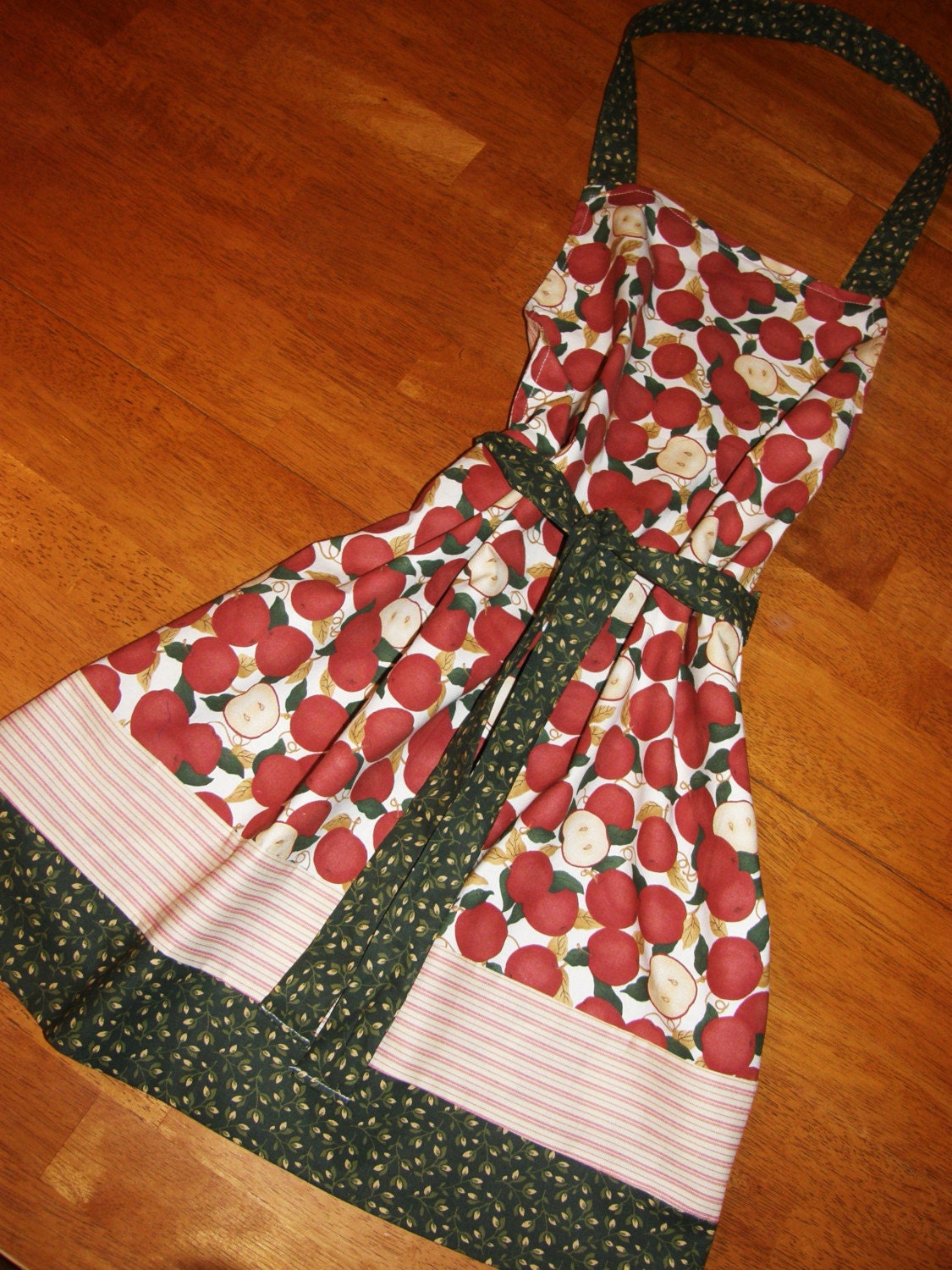 Sweet red apples and vintage stripes apron with leafy green trim - classy side pockets and it's reversible for women or that special teacher