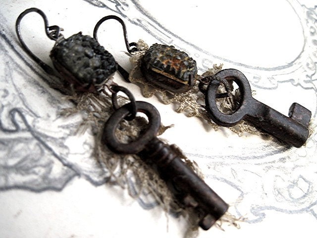 Neurosis.  Antique Textured Rhinestone and Lace Earrings.