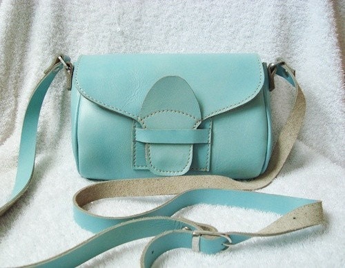 THE WONDERFUL SOFT LIGHT BLUE BAG LEATHER./ FREE GIFT and SALE