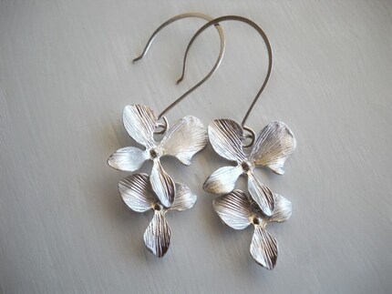 Orchid Dangle Earrings in Matte Silver
