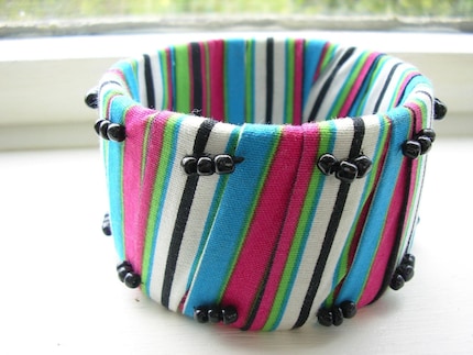 BANGLE WITH VENDA STRIPE FABRIC AND BEADS SOUTH-AFRICA