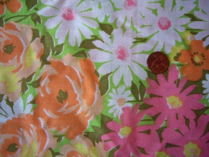 LAST ONE. Vintage Yard of Spring Floral Fabric. Retro. Pink. Yellow. Orange.