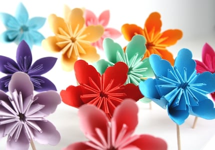 tissue paper flowers how to make. paper flowers making.