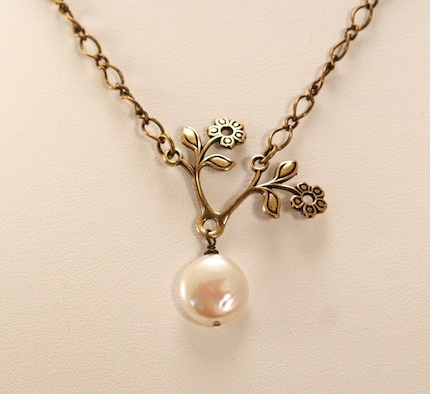 Rich Creamy Pearl Bloom Necklace
