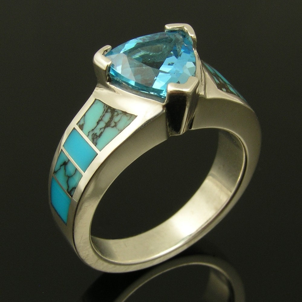 Sterling silver trillion cut 225 ct blue topaz ring inlaid with turquoise