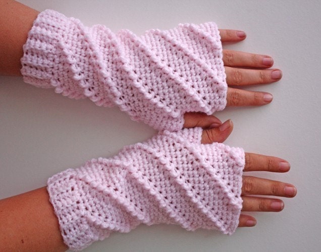 fingerless gloves pattern. fingerless gloves pattern