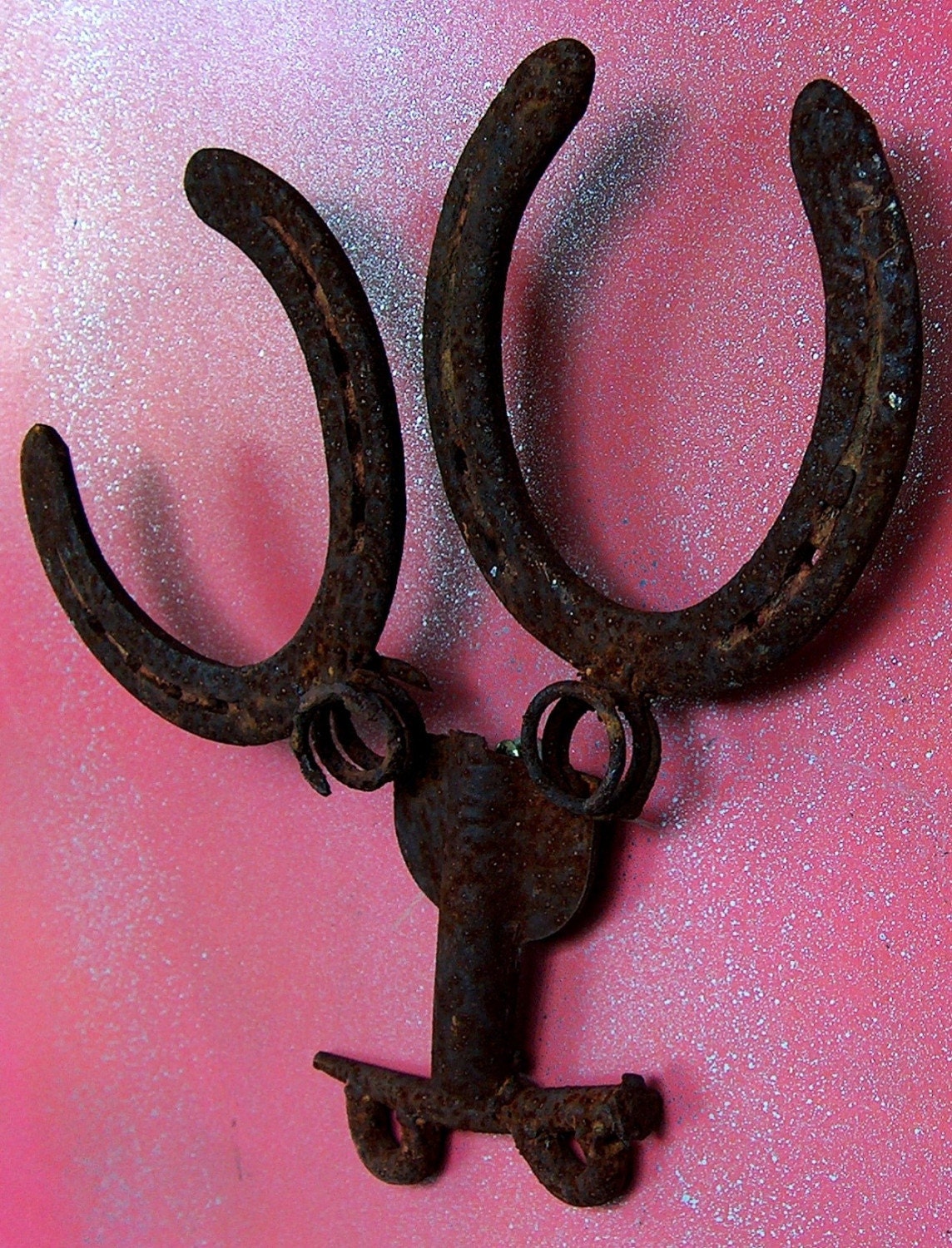 welded horseshoe art. Original metal art sculpture