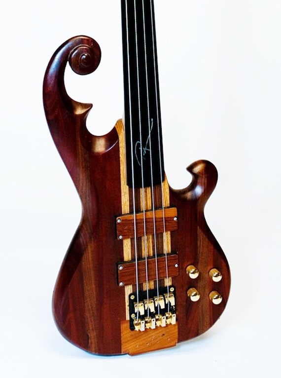 Fretless Electric Bass Guitar