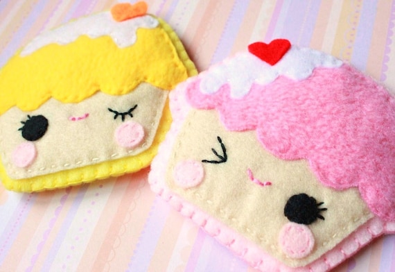 FREE SHIPPING - Sweet Friends Cupcakes Coasters - Set of 2